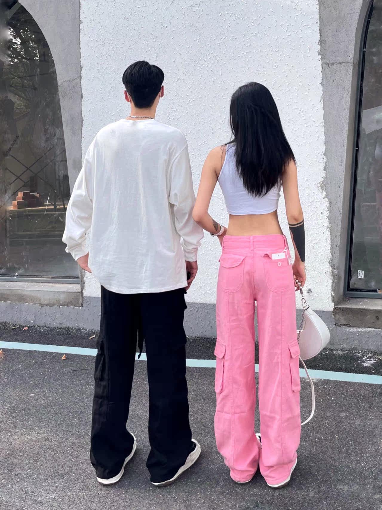 Casual workwear pants for men and women, hip-hop trend ins high street pink denim pants, high-waisted loose wide-leg couple pants Application Scenario